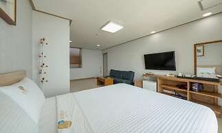 Daecheon Mud Beach Hotel