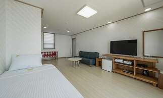 Daecheon Mud Beach Hotel