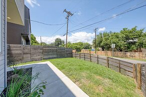 2 Homes in 1! Centrally Located Near Soco