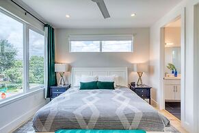 2 Homes in 1! Centrally Located Near Soco