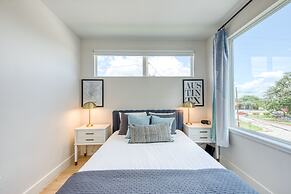 2 Homes in 1! Centrally Located Near Soco