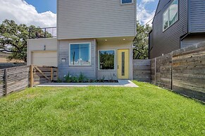 2 Homes in 1! Centrally Located Near Soco