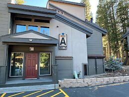 Chamonix Retreat - Nearby Outdoor Activities!