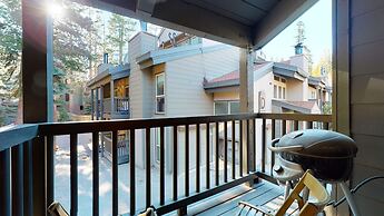 Chamonix Retreat - Nearby Outdoor Activities!