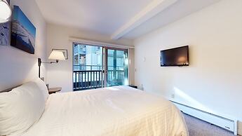 Chamonix Retreat - Nearby Outdoor Activities!