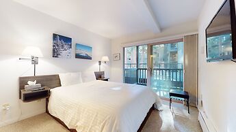 Chamonix Retreat - Nearby Outdoor Activities!