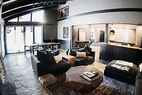 Chamonix Retreat - Nearby Outdoor Activities!