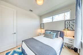 Contemporary Home Centrally Located Near Soco & DT