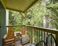 Enjoy Forest Views Retreat at Kingswood Village!