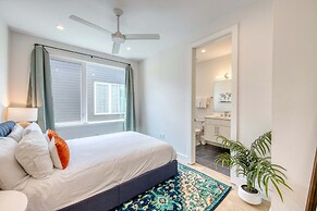 Conveniently Located Upstairs Deck BBQ