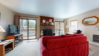 Hidden Valley Homestead - Near Hike/bike & More!