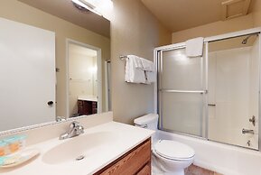 Hidden Valley Homestead - Near Hike/bike & More!