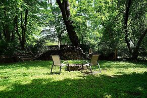 Modern Nashville Charm