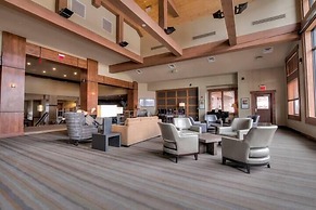 Luxury at One Ski Hill Place - Ski-in/ski-out