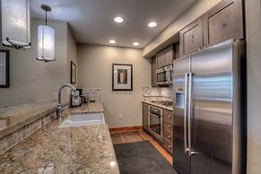 Luxury at One Ski Hill Place - Ski-in/ski-out