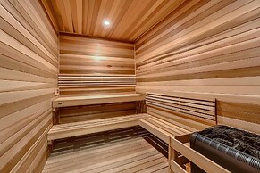 Peak 9 Retreat in Downtown Breck