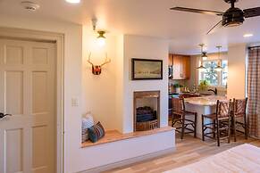 Peak 9 Retreat in Downtown Breck