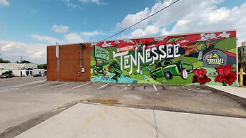 Nashville Easy Livin