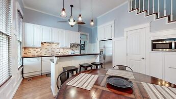 Nashville Easy Livin