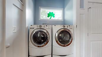 Nashville Easy Livin