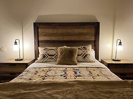 Sierra Manors #098 - Nearby Hike/bike Trails