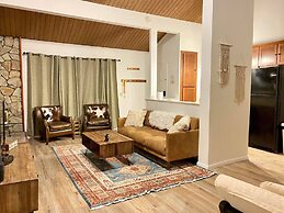 Sierra Manors #098 - Nearby Hike/bike Trails