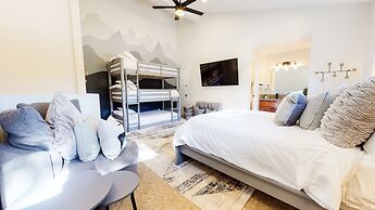 St. Anton Getaway - Shared Bbq, Pool & Hot Tub