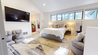 St. Anton Getaway - Shared Bbq, Pool & Hot Tub