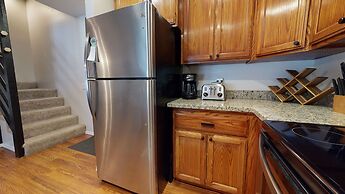 St. Anton Getaway - Shared Bbq, Pool & Hot Tub