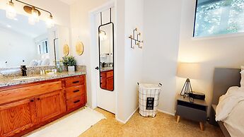 St. Anton Getaway - Shared Bbq, Pool & Hot Tub