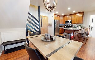 St. Anton Getaway - Shared Bbq, Pool & Hot Tub