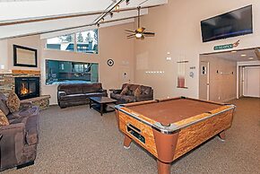 St. Anton Getaway - Shared Bbq, Pool & Hot Tub