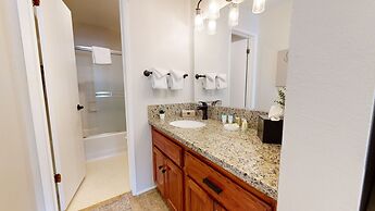 St. Anton Getaway - Shared Bbq, Pool & Hot Tub