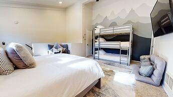 St. Anton Getaway - Shared Bbq, Pool & Hot Tub