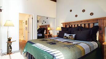 St. Anton Retreat - Near Hike, Bike & More!