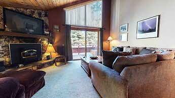 Winterset Woodland - Near Hike & Bike Trails!