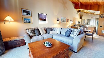 Winterset Woodland - Near Hike & Bike Trails!