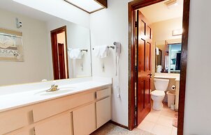 Winterset Woodland - Near Hike & Bike Trails!