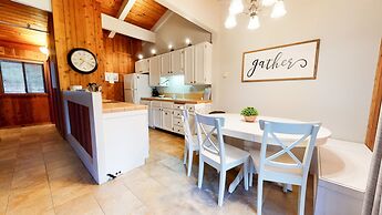 Tranquility at Villa De Los Pinos