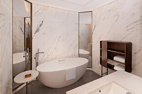 Crowne Plaza Qingdao Jinshui by IHG