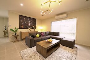 Newly Modern Home for Big Group near SC