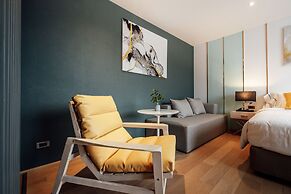 Montana Hotel & Residence