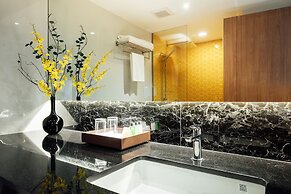 Montana Hotel & Residence