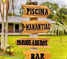 Puerto Quito Lodge - Las Iguanas