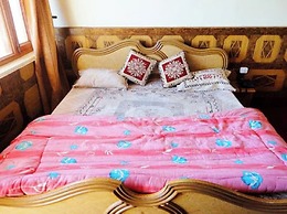 Goroomgo Tribhuwan Ranikhet