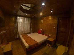 Goroomgo Broadway Mall Road Darjeeling