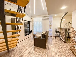 Abri Luxe on Medovoy