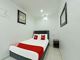 OYO 90364 Hotel Gemilang