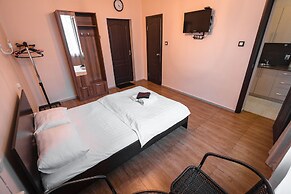 Apartment on Fontannaya 61a-24