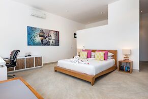 Villa Bloom by Villa Finder